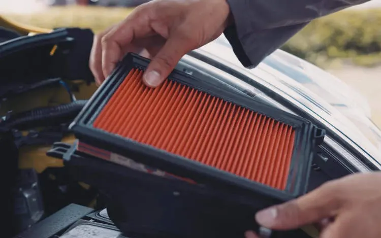 How to Change a Car's Air Filter?