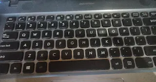 Mengatasi keyboard laptop double huruf
